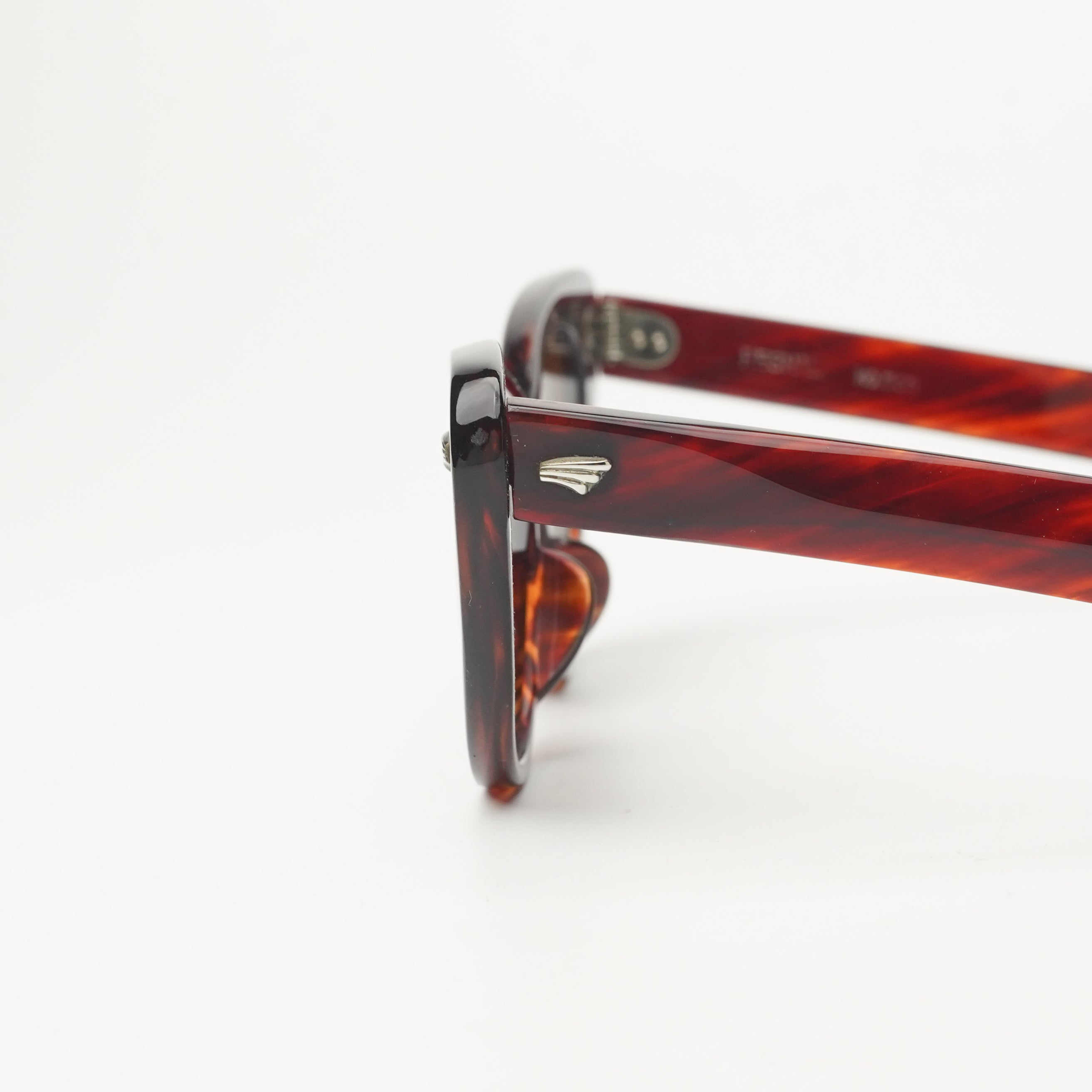1970s REGNAL Japan Cateye sunglasses