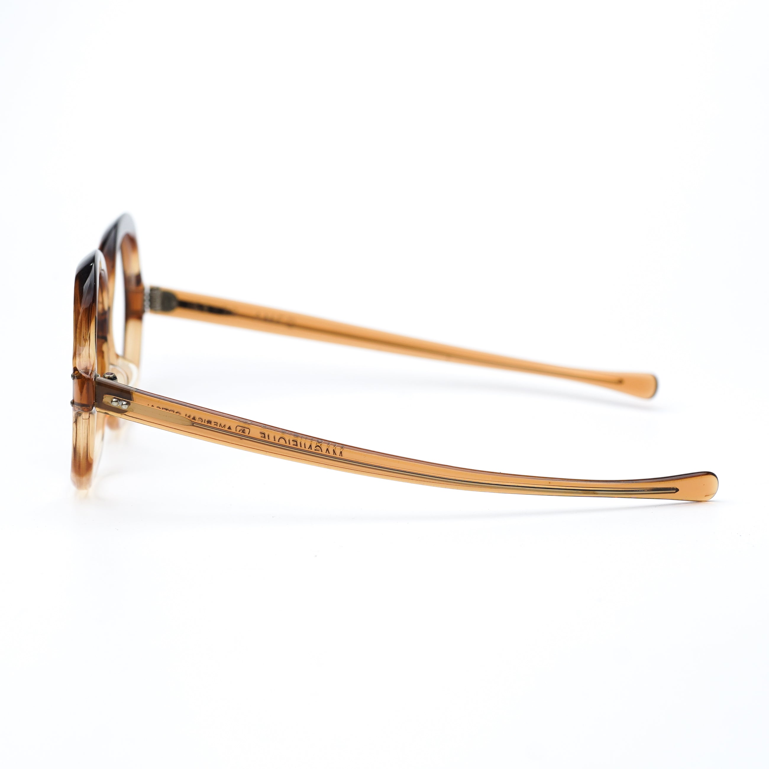 AO AMERICAN OPTICAL MODEL MAGNIFIQUE AMBER FADE