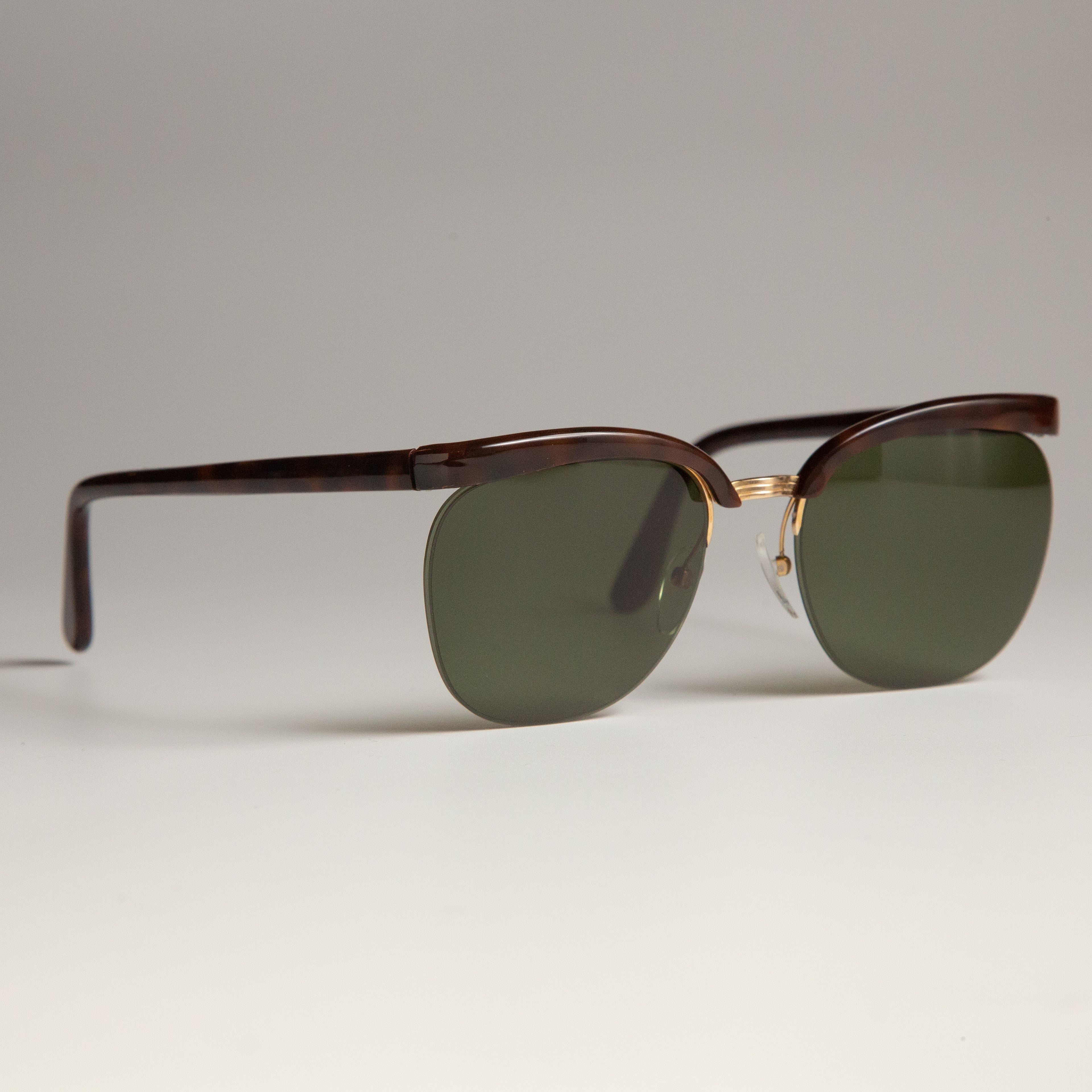 ESSEL FRANCE(Tortoise)